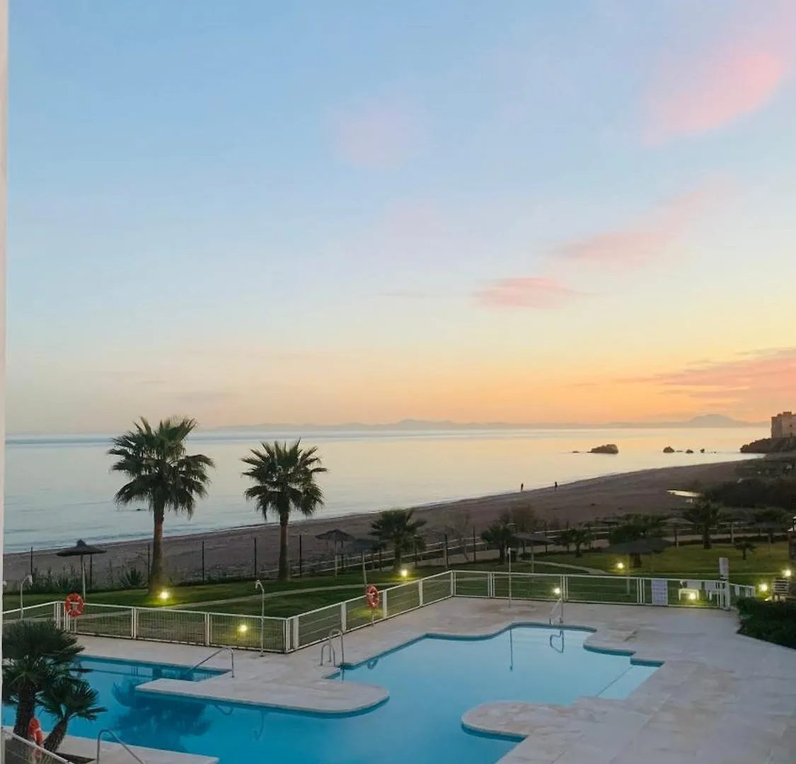 Firstline Beach-Amazing Seaview - Estepona-La Duquesa Bahia de Casares Appartement