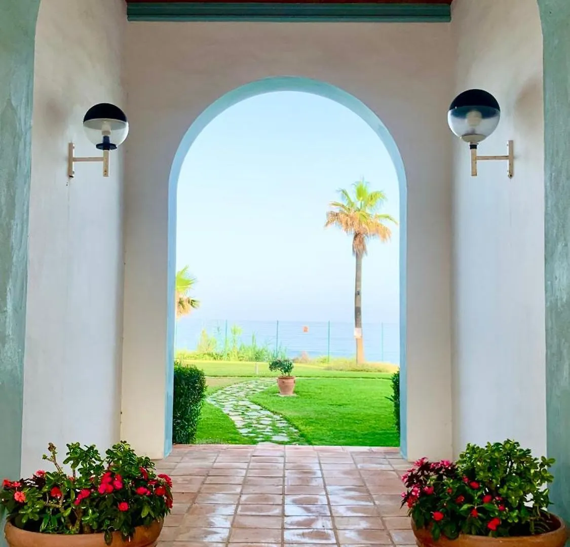 Firstline Beach-Amazing Seaview - Estepona-La Duquesa Bahia de Casares Appartement